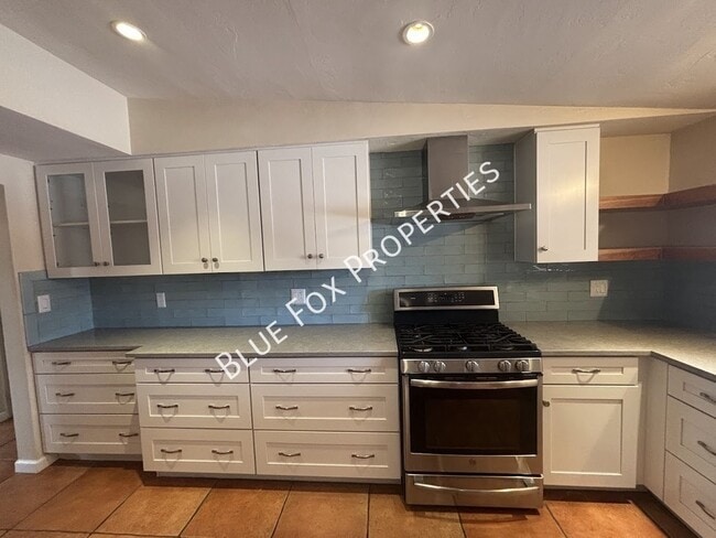 Photo - 729 N Alamo Ave