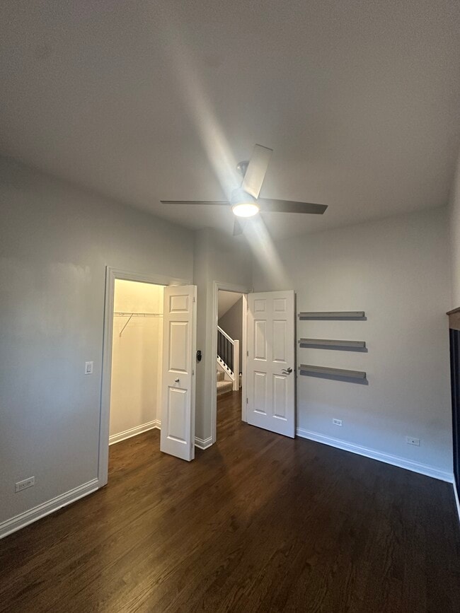 Photo - 1617 W Barry Ave Unit 2S