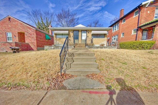 Building Photo - 5217 S Grand Blvd Unit 5217 S. Grand Blvd.