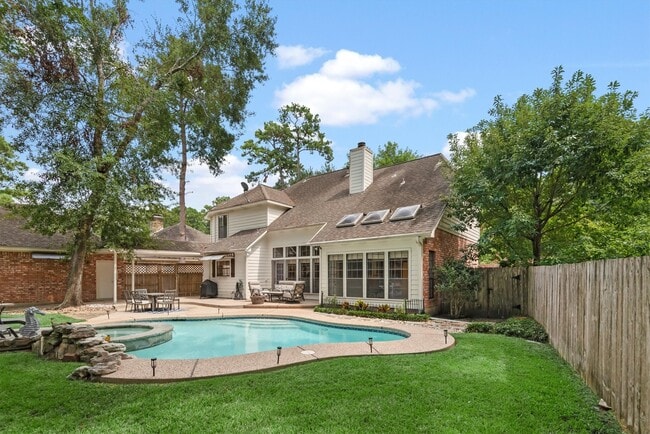 Photo - 3 Warbler Pl