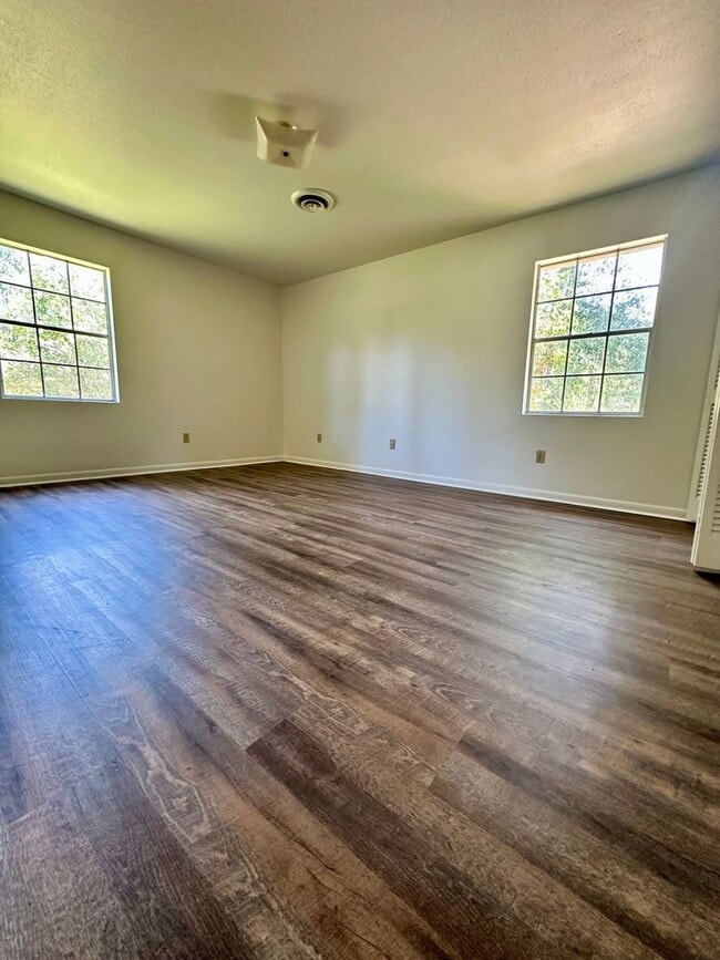 Photo - 1519 Roswell Dr