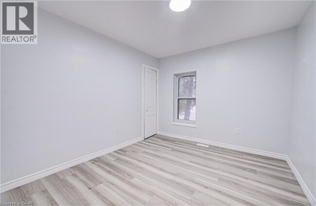 Photo - 115 Courtney St