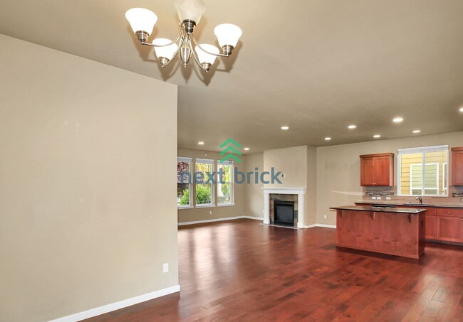 Photo - 3 Bed and 2.5 Bath Single-family Home Avai...