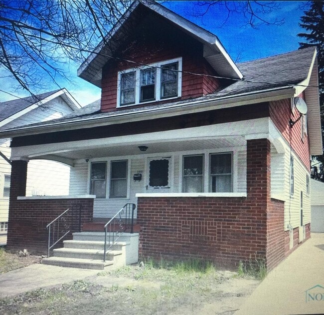 Photo - 3532 Watson Ave