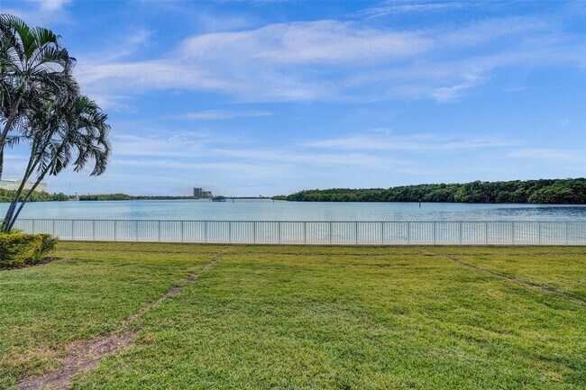 Photo - 500 Bayview Dr Unit #632