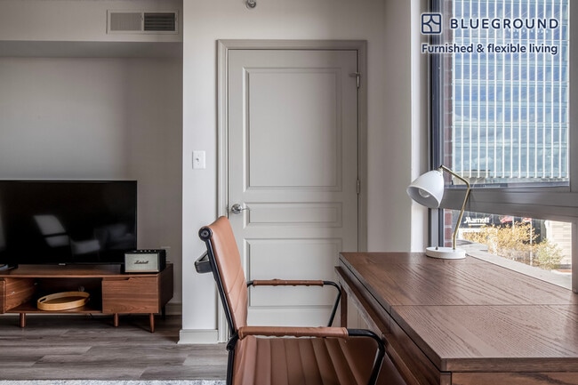 Photo - 7707 Wisconsin Ave Unidad FL6-ID722