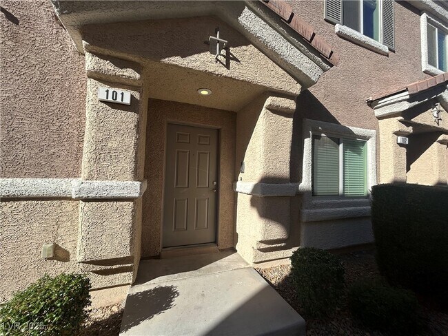 Building Photo - 8668 Tom Noon Ave