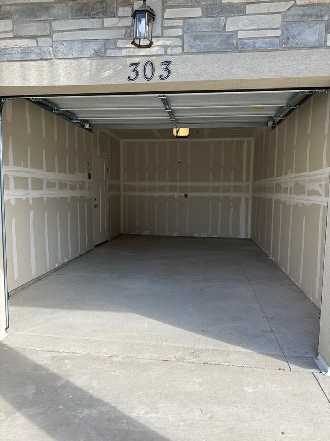 Photo - 3 bed/2bth 1 car Garage!!!