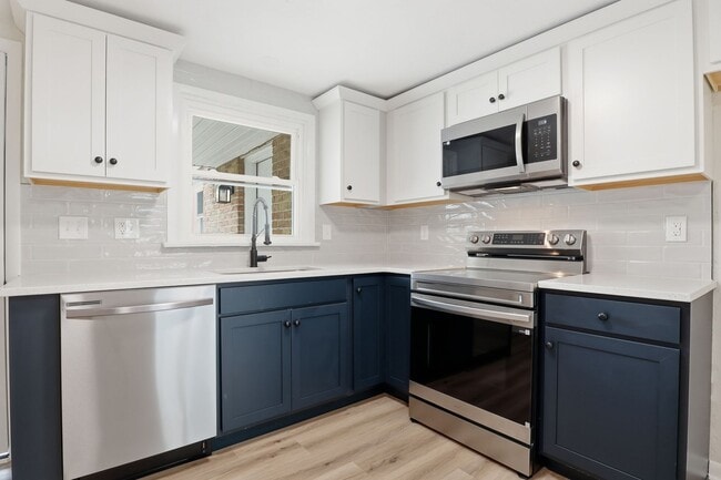Building Photo - 234 Hartley Rd Unit Apt 2