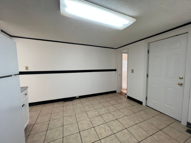 Photo - AVAILABLE TO SHOW!!!