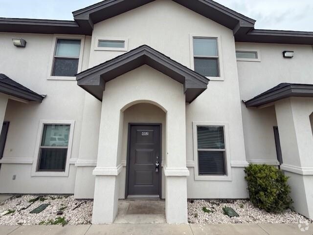 Building Photo - 7209 Rocio Dr Unit 402 Rental