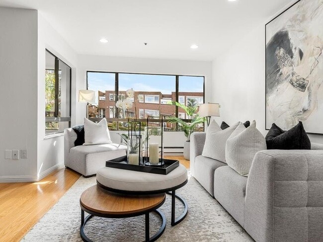 Building Photo - 410 Sheridan Ave Unit 108