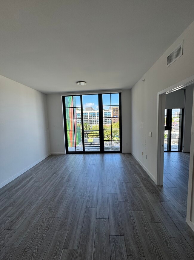 Living Room - 160 NW 27th St Unit A2