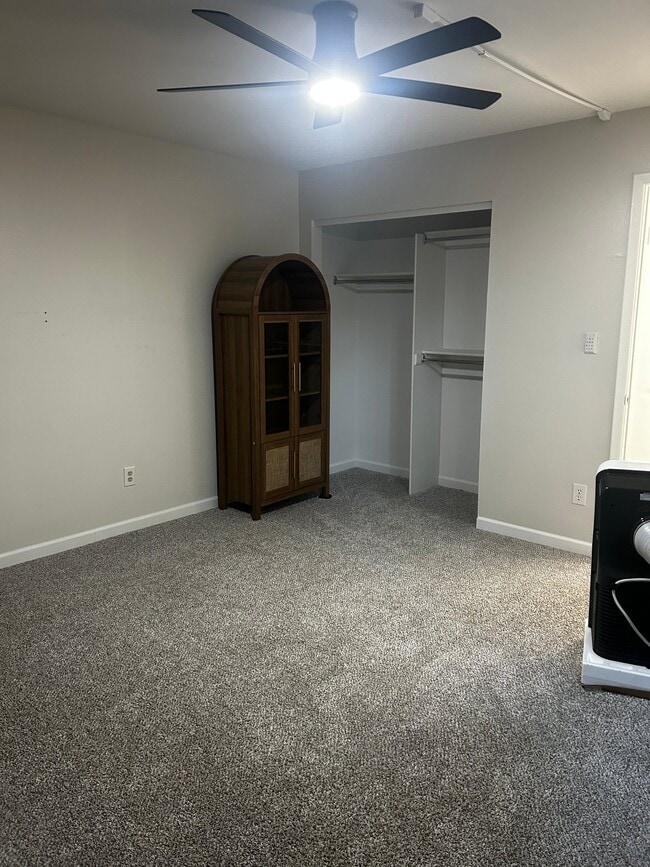 Photo - 1219 S Yosemite Way