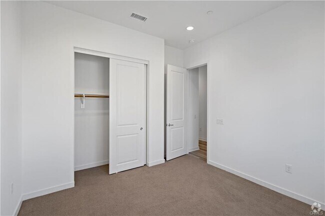 Building Photo - 1059 Cadence Rental