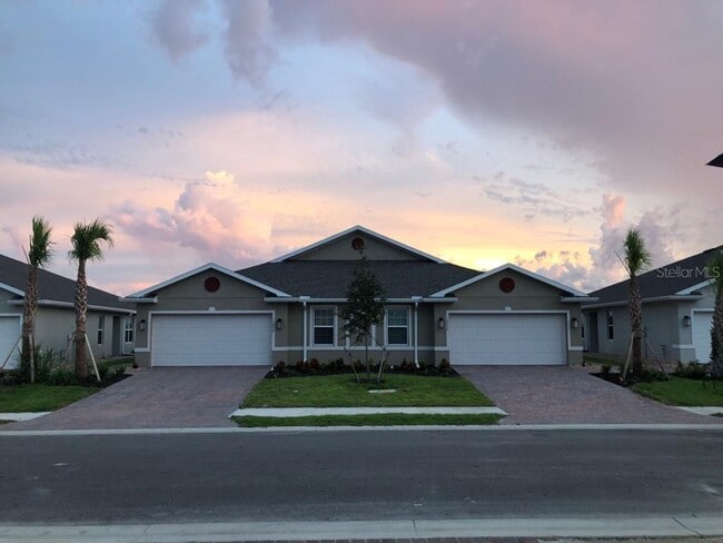 Photo - 16070 Bridle Rdg St