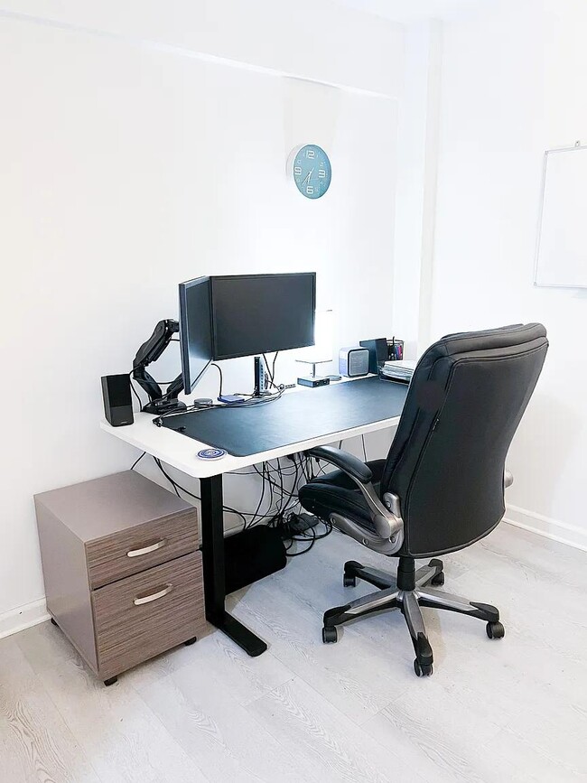 Photo - 2141 I St NW Unit The President