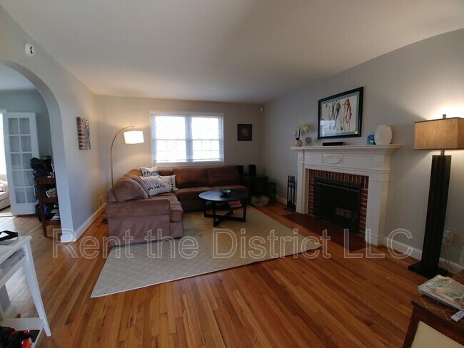 Photo - 4839 Yuma St NW