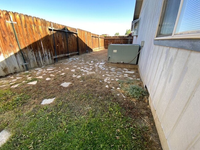 Photo - 1001 Sunburst Dr