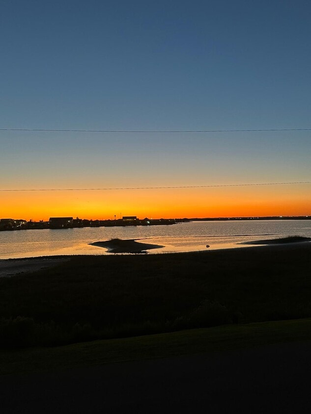 Photo - 19 N White Heron Dr (La Marque, TX)