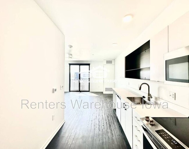 Building Photo - 329 5th St Unit 206 Rental