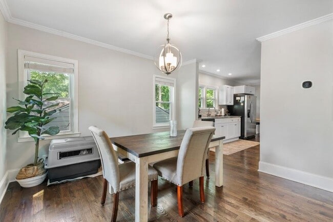 Photo - 1759 N Olympian Way SW