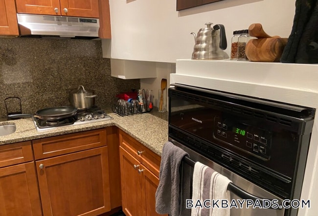 Photo - 113 Beacon St Unit 6F