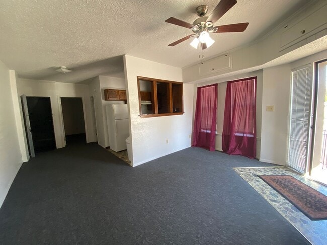 Photo - 1100 W Monroe Ave Unidad A