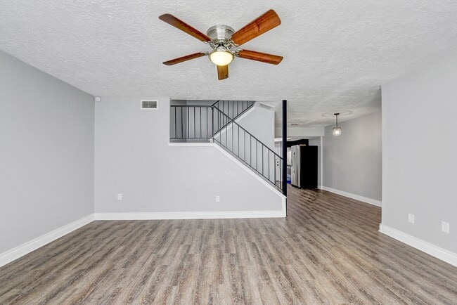 Photo - 128 Goodson Dr Unit True