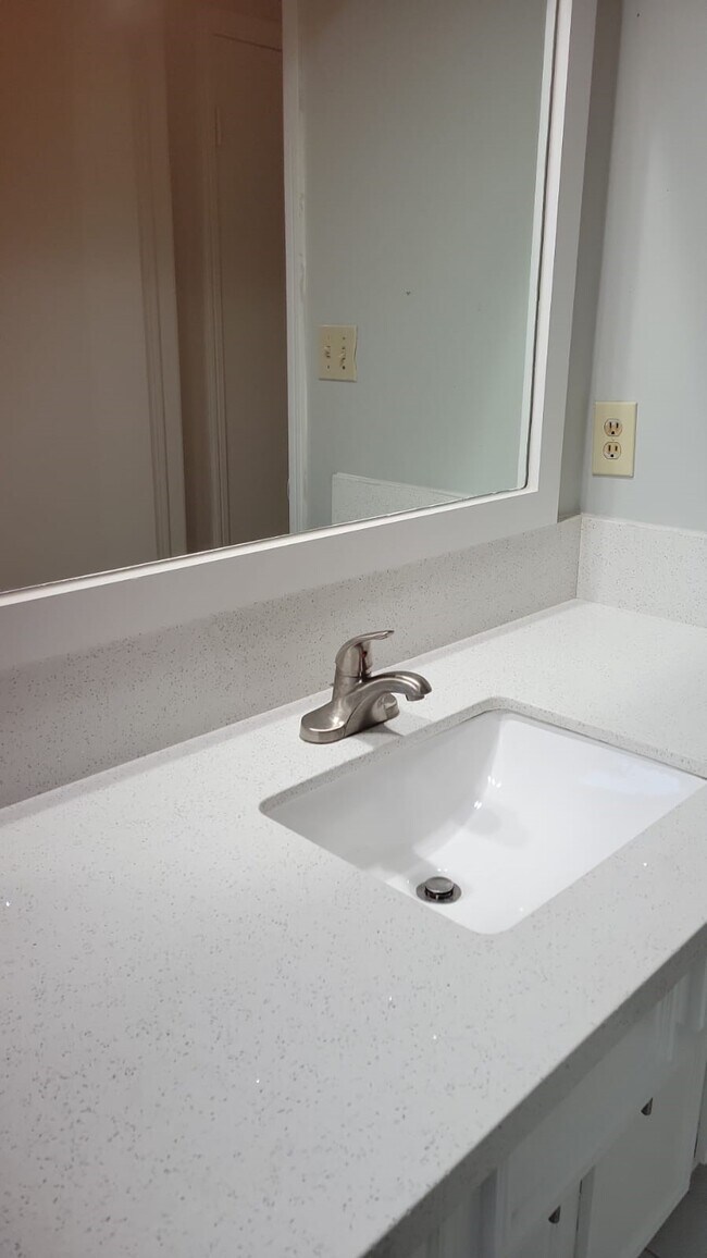 Photo - 5703 Green Timbers Dr