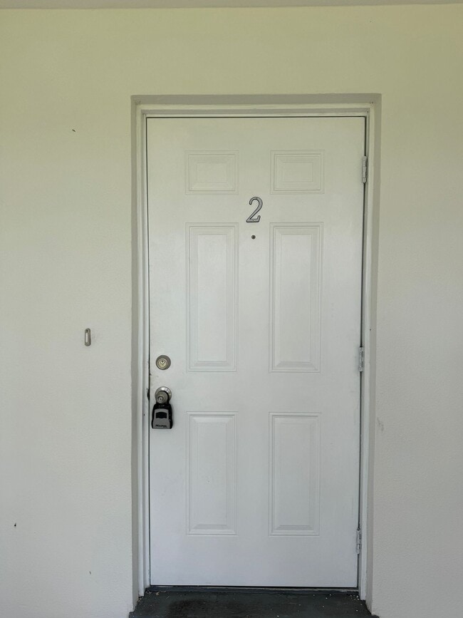 Photo - 230 SW 47th Ter Unit 2