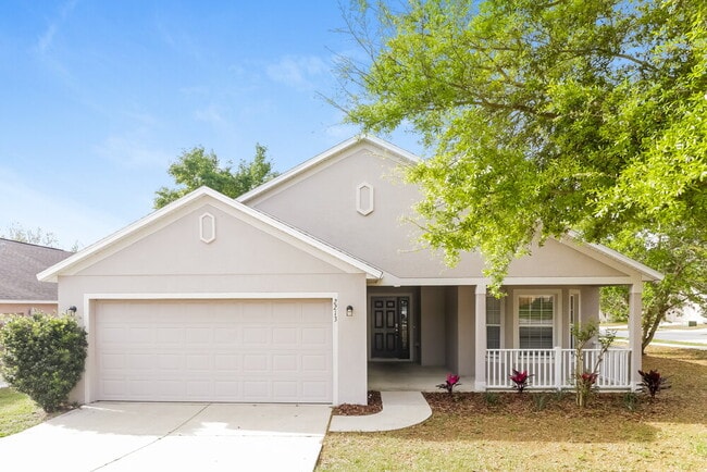 Building Photo - 2213 Merry Rd