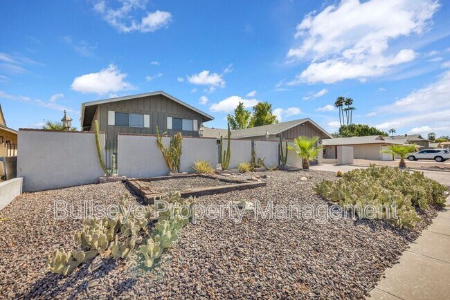 Photo - 1333 E Donner Dr