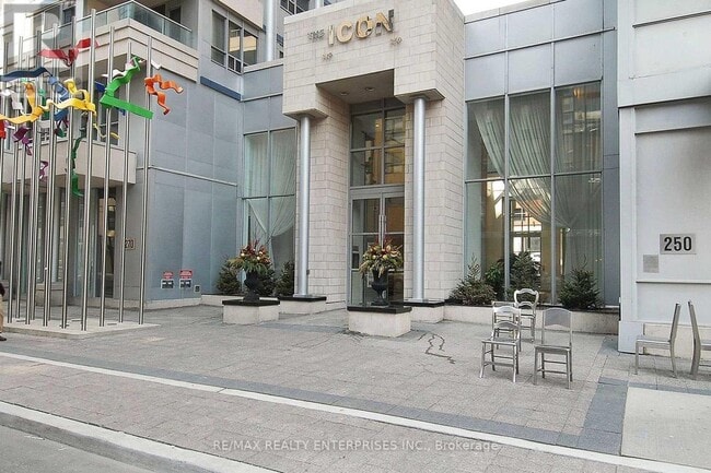 Photo - 250 Wellington St W Unit 1435