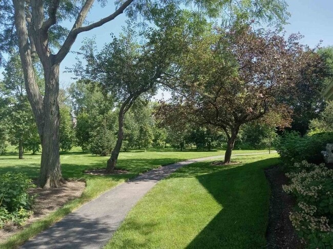 Photo - 1027 Auburn Ln