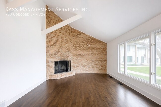 Photo - 700 Concord Ln Unit 724