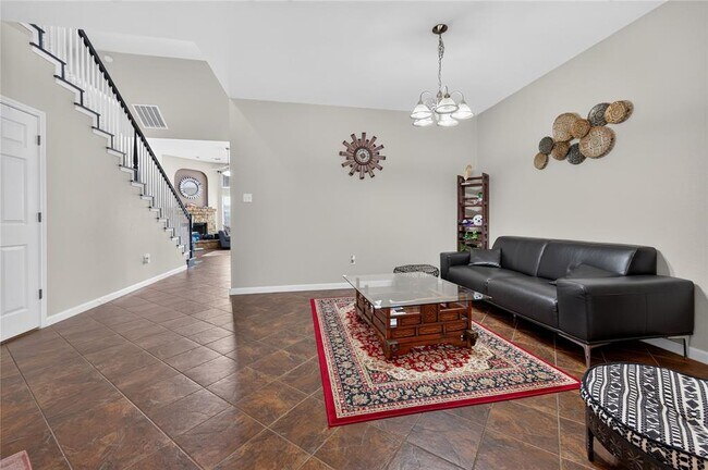 Photo - 112 Latitude Ln