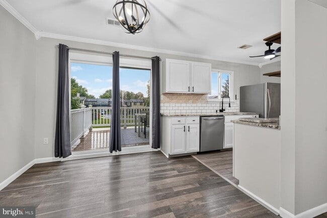 Photo - 8808 Eureka Ln