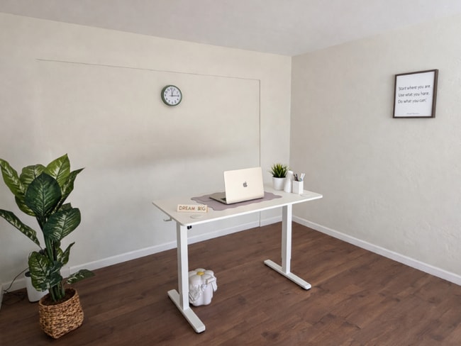 Photo - 1325 E Don Carlos Ave