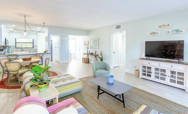 Photo - 11267 Pond View Dr Unit B102