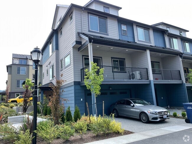 Building Photo - CLICK "REQUEST A TOUR" NOW! Rental