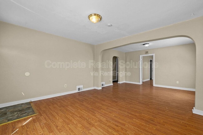 Photo - 7157 Garesche Ave