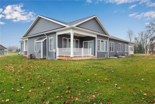 Photo - 1352 Creeks Edge Dr