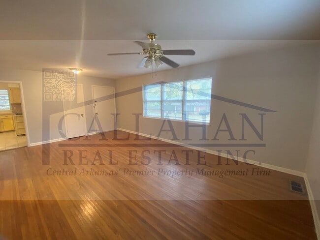 Photo - Mid Town 3 Bedroom home