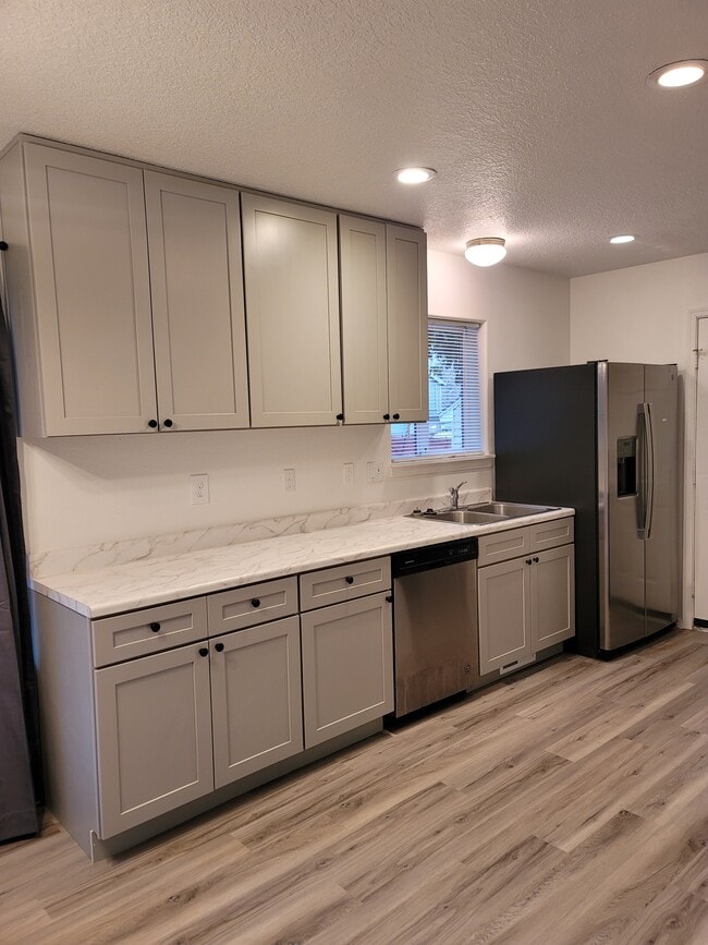 Photo - 16131 SE Powell Blvd