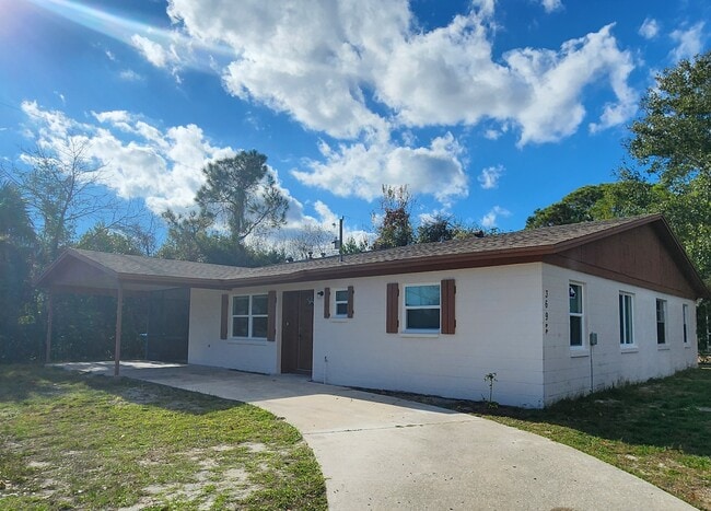 Photo - 369 Diamond St