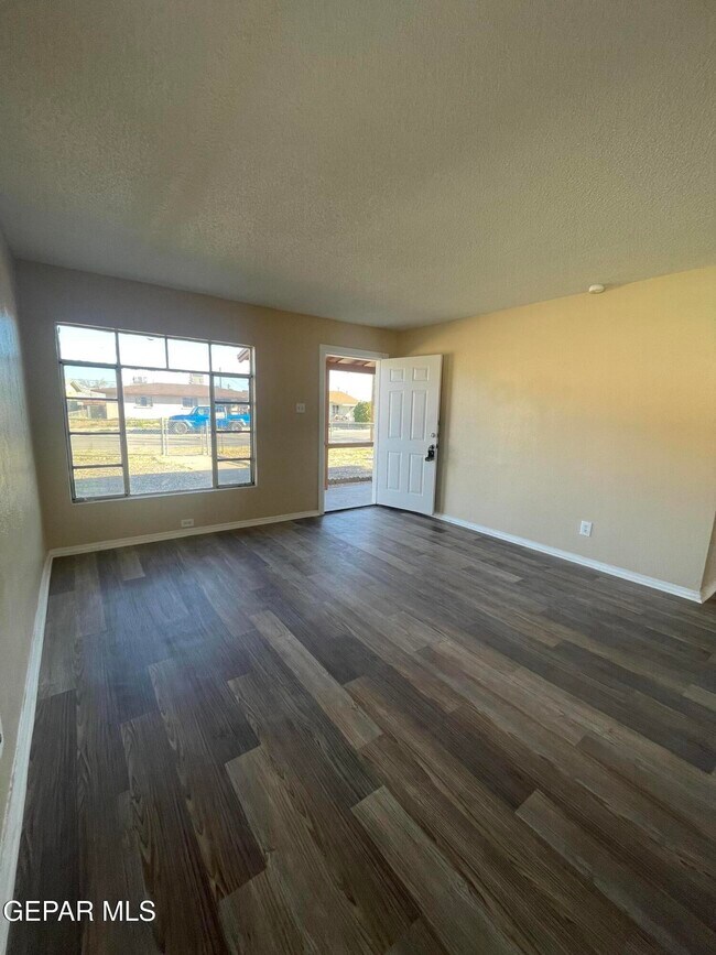 Photo - 5016 Wilmoth Ct