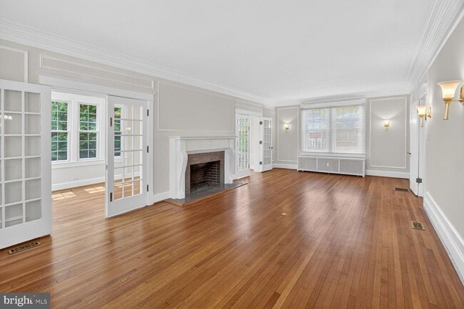 Building Photo - 4520 17th St NW