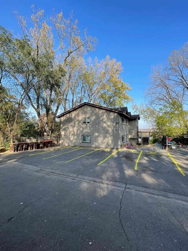 Building Photo - 1562 Motor Ave Unit 1 Rental