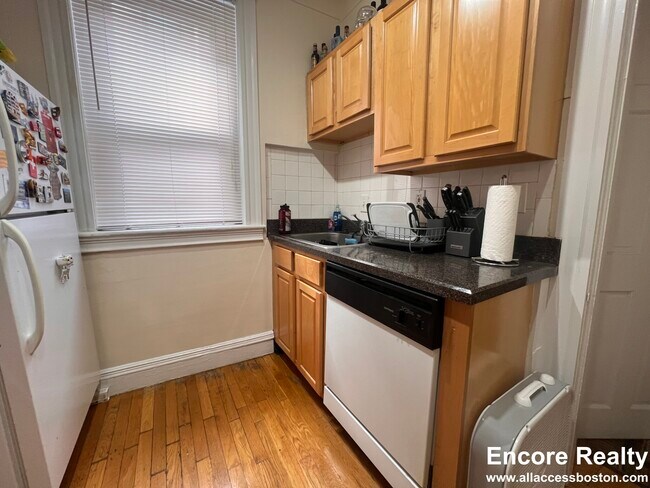 65 Park Dr Unit 17